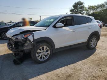  Salvage Hyundai TUCSON