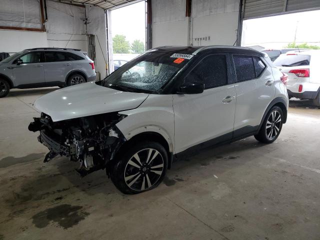  Salvage Nissan Kicks