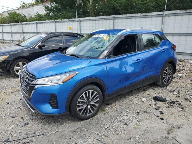  Salvage Nissan Kicks