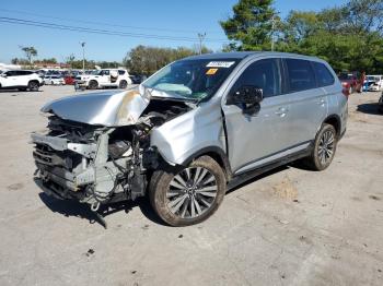  Salvage Mitsubishi Outlander