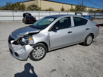  Salvage Nissan Versa