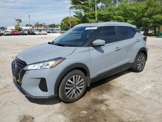  Salvage Nissan Kicks