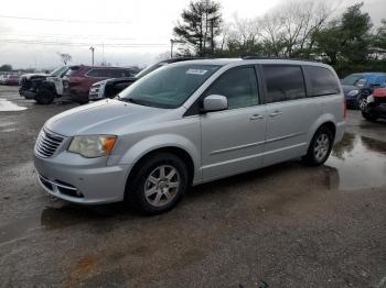  Salvage Chrysler Minivan