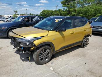  Salvage Kia Seltos