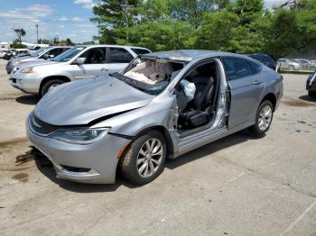  Salvage Chrysler 200