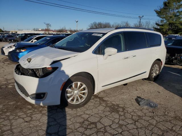  Salvage Chrysler Pacifica