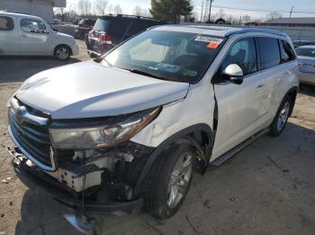  Salvage Toyota Highlander