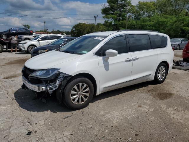  Salvage Chrysler Pacifica