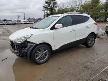  Salvage Hyundai TUCSON