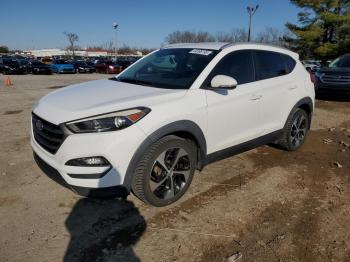  Salvage Hyundai TUCSON