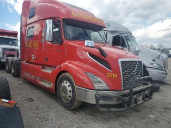  Salvage Volvo Vnl