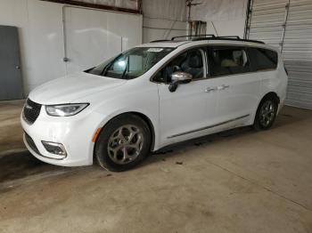  Salvage Chrysler Pacifica