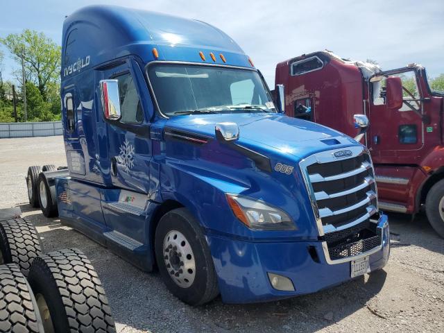  Salvage Freightliner Cascadia 1