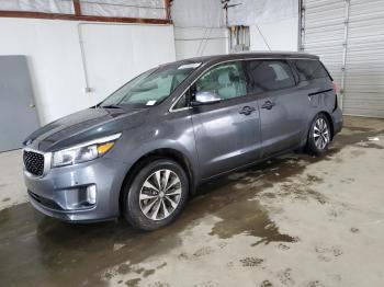  Salvage Kia Sedona