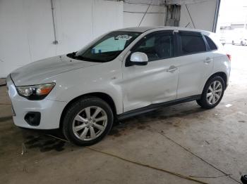  Salvage Mitsubishi Outlander