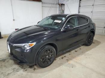  Salvage Alfa Romeo Stelvio
