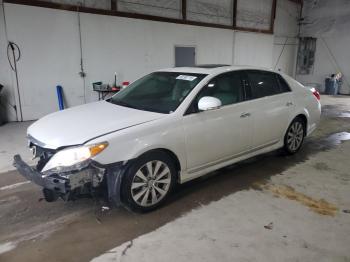  Salvage Toyota Avalon