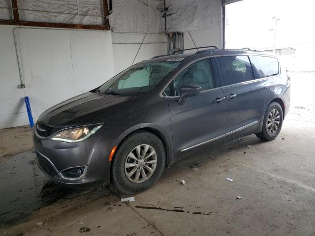  Salvage Chrysler Pacifica