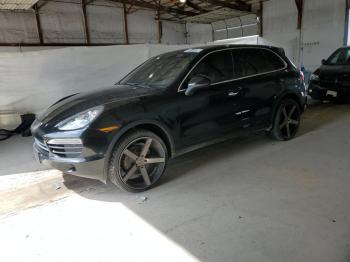  Salvage Porsche Cayenne