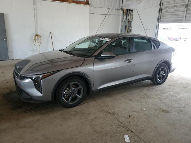  Salvage Kia K4 Lx