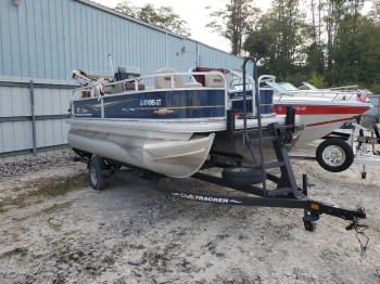  Salvage Sun Tracker Boat W Trl