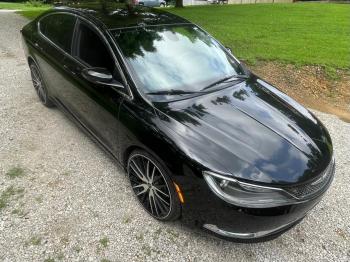  Salvage Chrysler 200