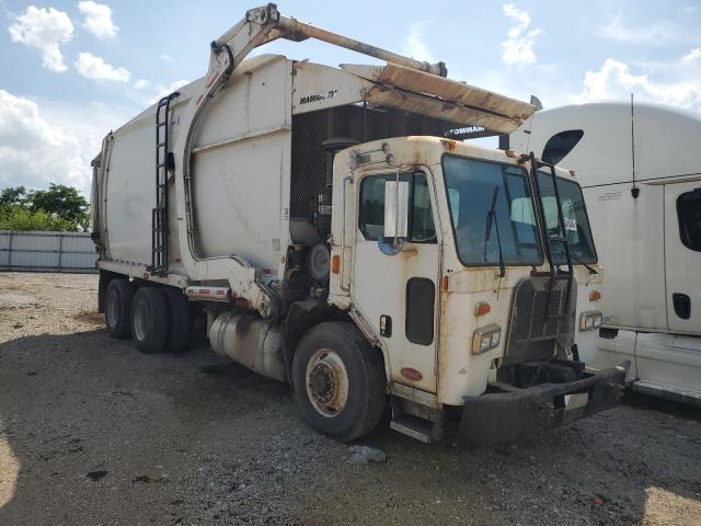  Salvage Peterbilt Tractor 320