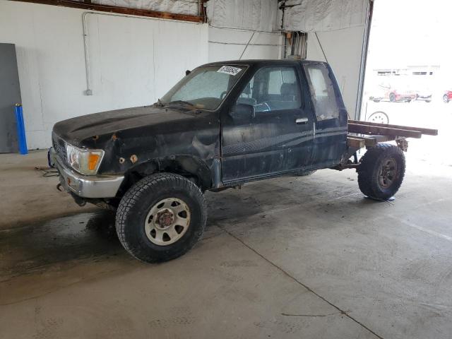  Salvage Toyota Pickup