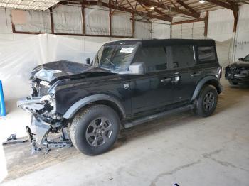  Salvage Ford Bronco