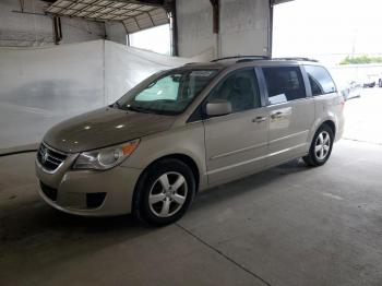  Salvage Volkswagen Routan