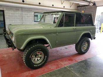  Salvage Ford Bronco