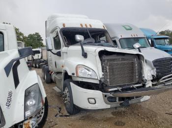  Salvage Freightliner Cascadia