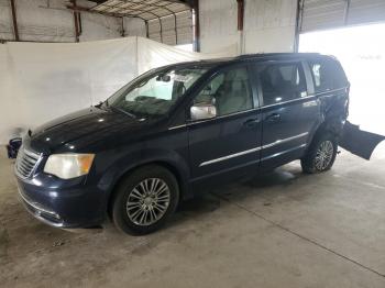  Salvage Chrysler Minivan