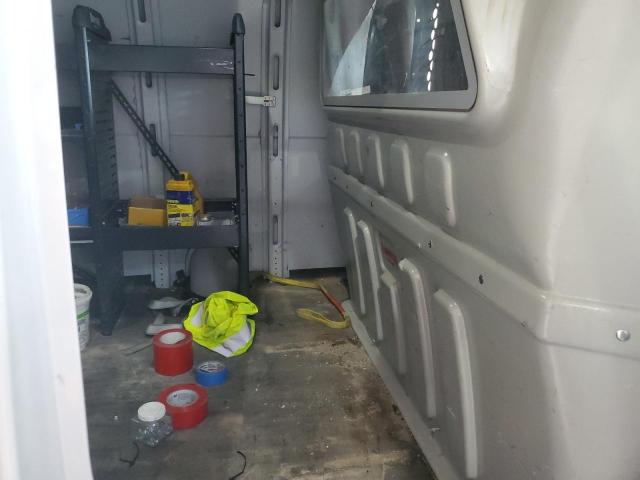 Chevrolet Express Image 6