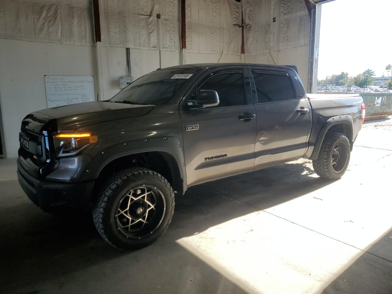 Toyota Tundra Crewmax Sr5 Image 1