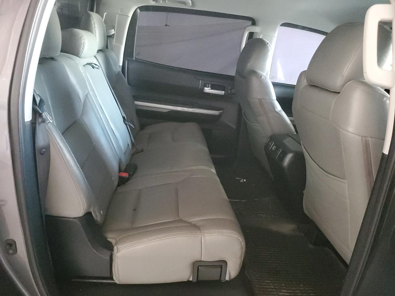 Toyota Tundra Crewmax Sr5 Image 12