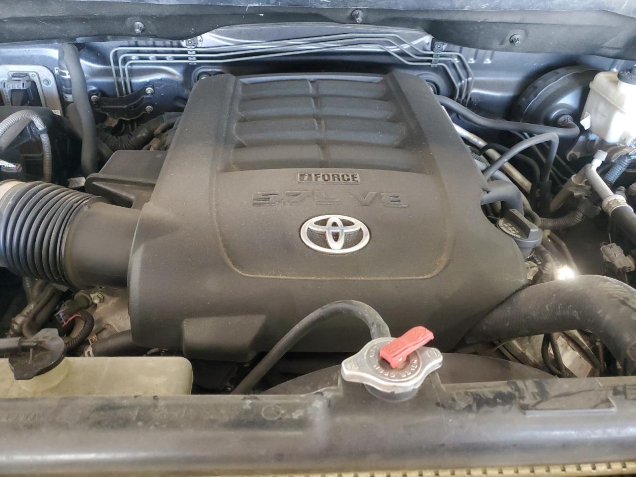 Toyota Tundra Crewmax Sr5 Image 10