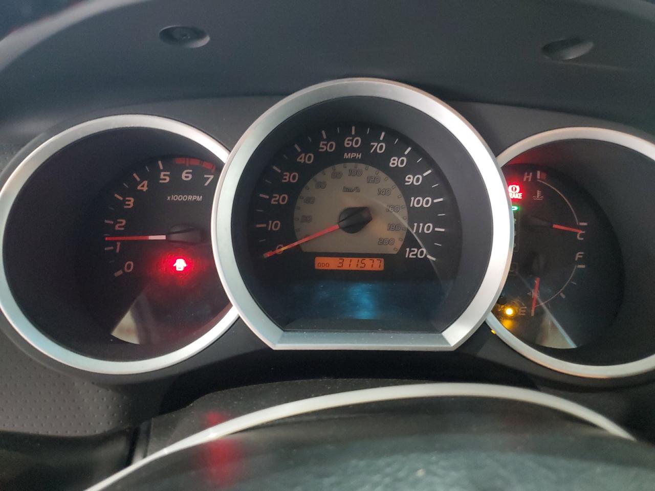 Toyota Tacoma Double Cab Prerunner Image 11