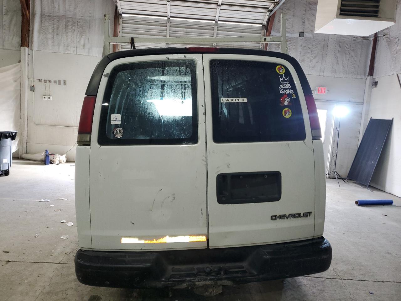 Chevrolet Express Image 8