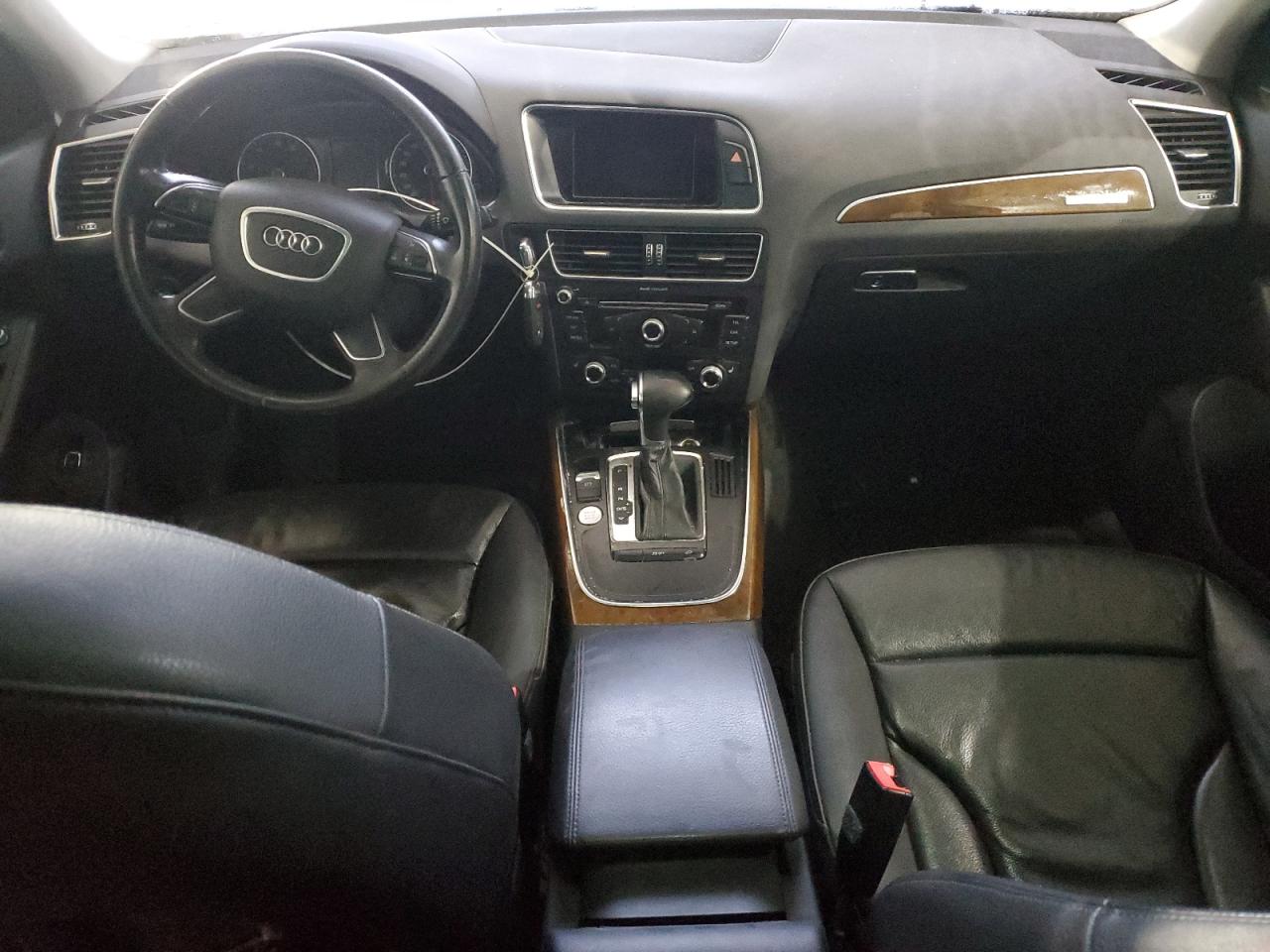 Audi Q5 Premium Plus Image 2