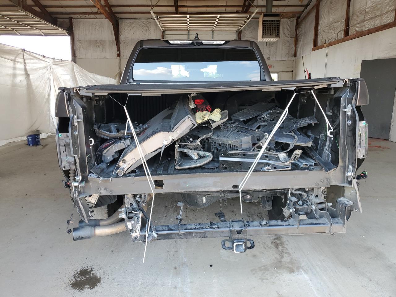 Toyota Tundra Crewmax Limited Image 10