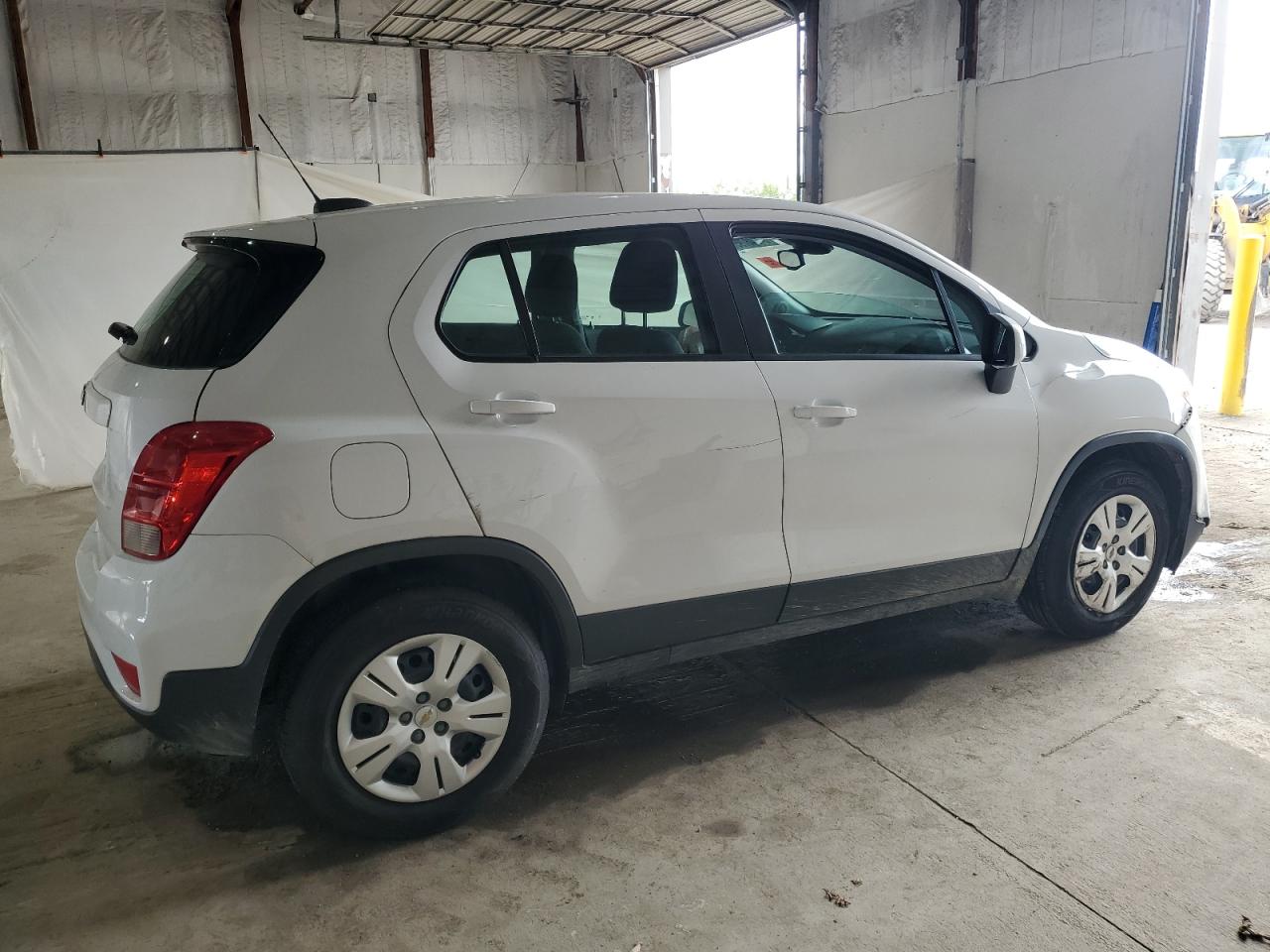 Chevrolet Trax Ls Image 6