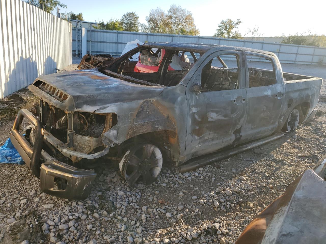 Toyota Tundra Crewmax Sr5 Image 1