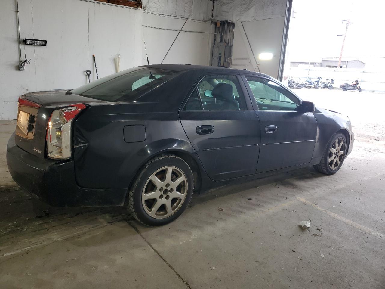 Cadillac CTS Image 10