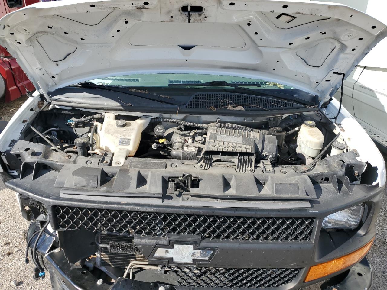 Chevrolet Express Image 12