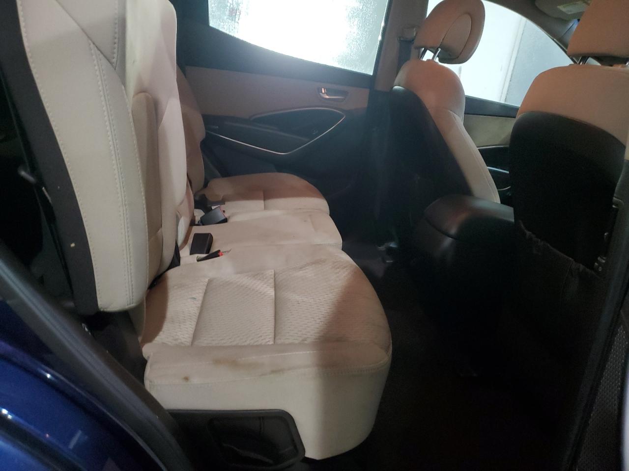 Hyundai SANTA FE Image 13