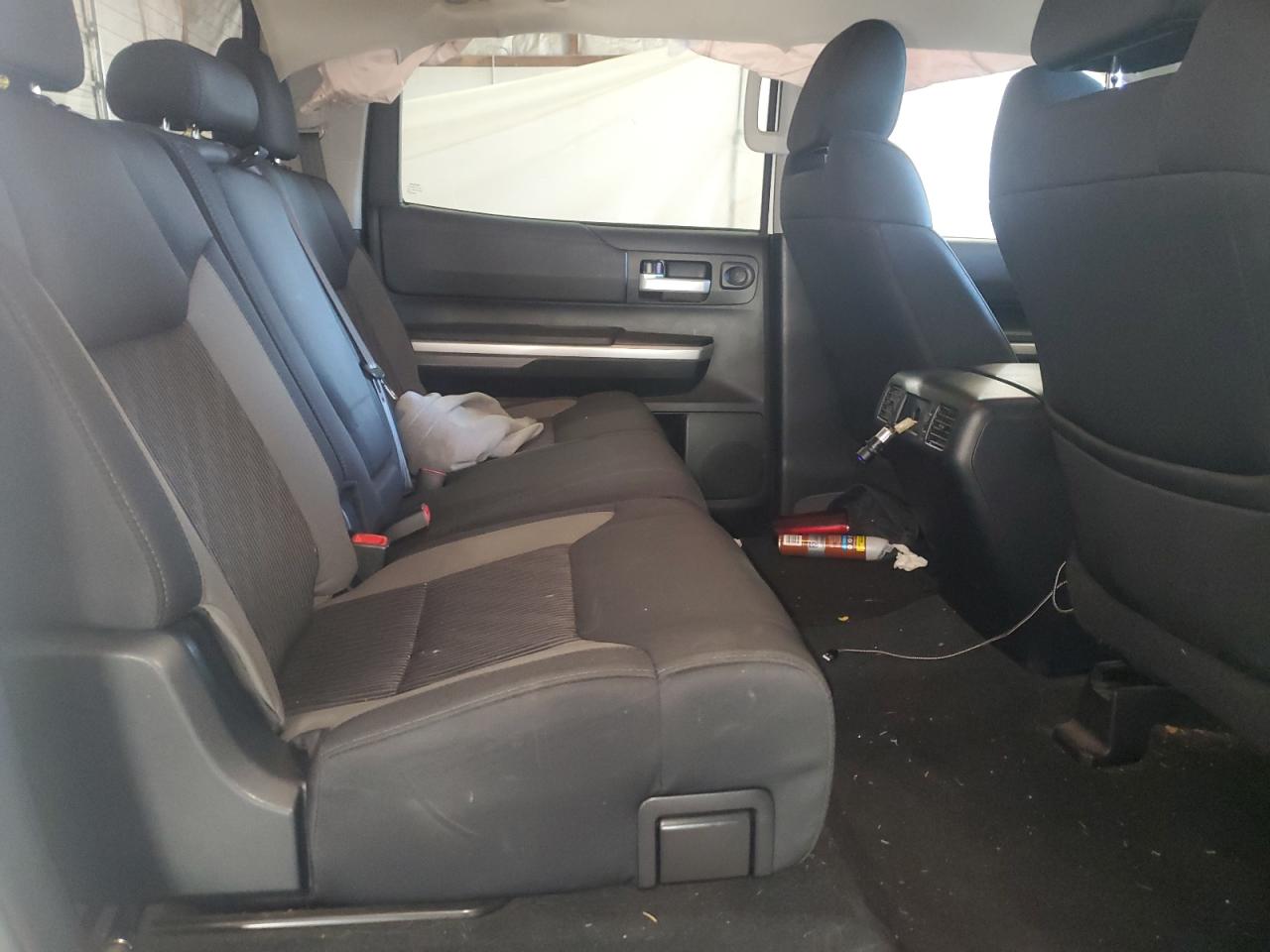 Toyota Tundra Crewmax Sr5 Image 9