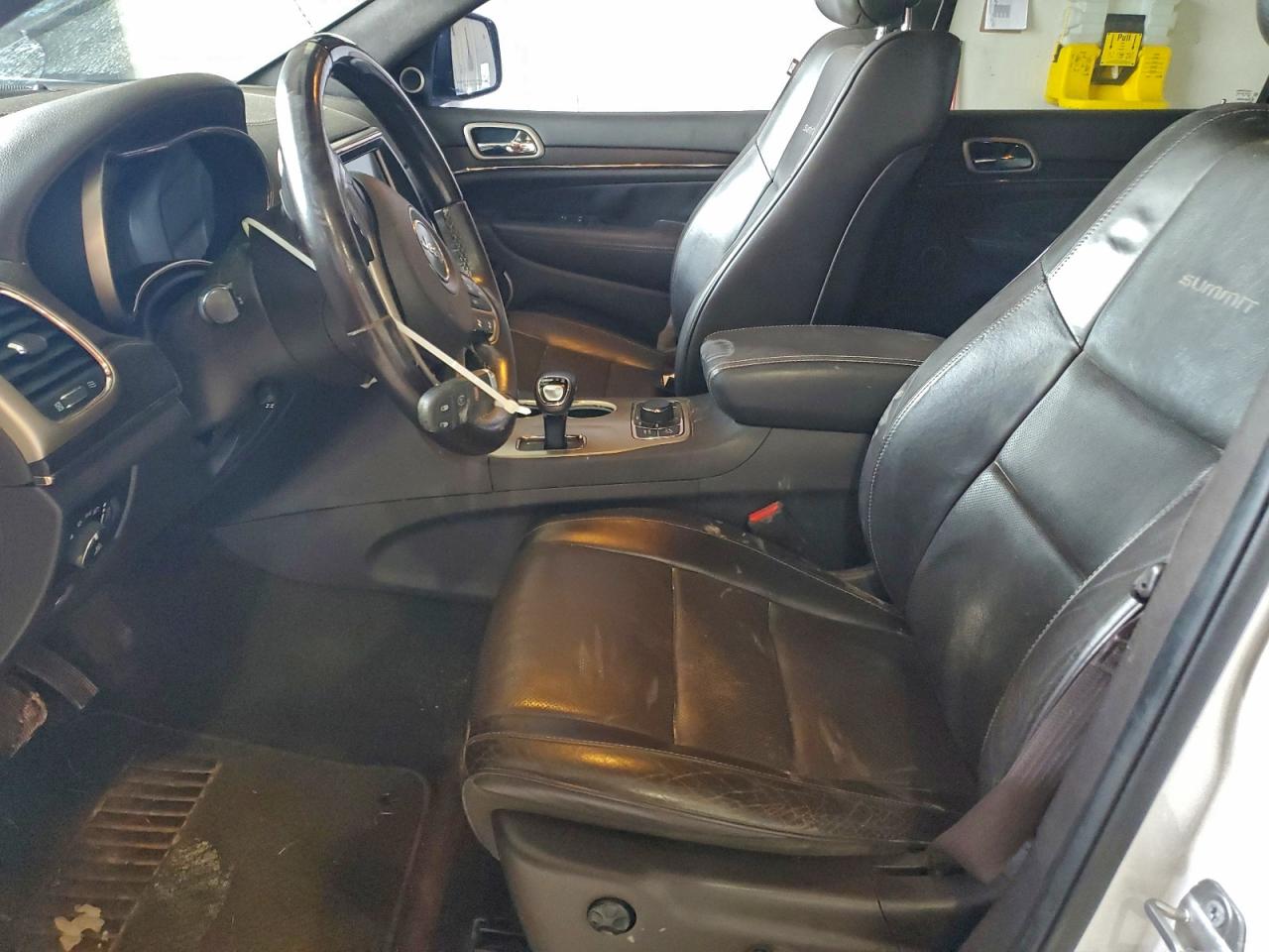 Jeep Grand Cherokee Summit Image 13