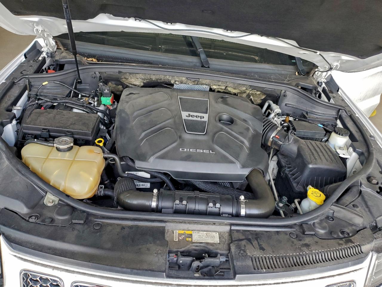 Jeep Grand Cherokee Summit Image 12