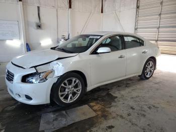  Salvage Nissan Maxima